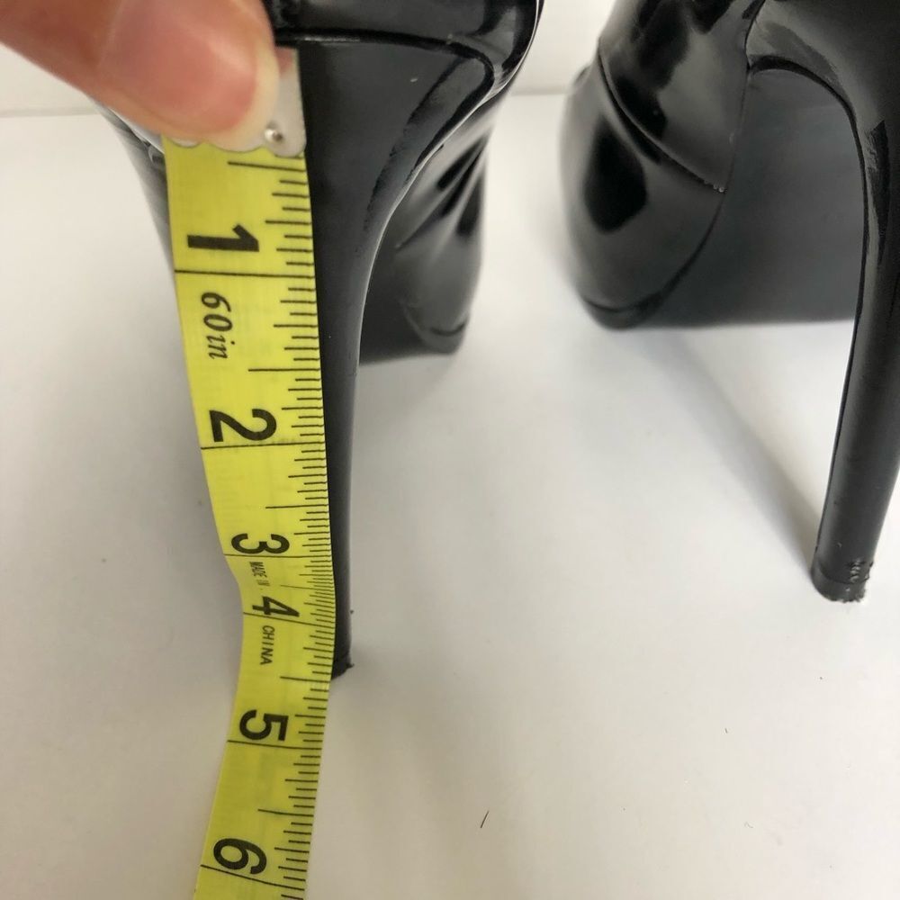 Guess Black Patent Leather 5 Inch Heels, Size 6.5M - Picture 6 of 8
